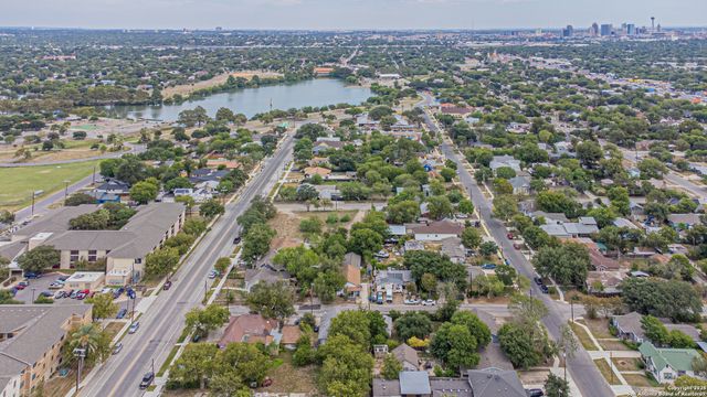 1703 Texas Ave, San Antonio, TX 78201