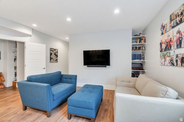 198 E ZINFANDEL LN, Vineyard, UT 84059