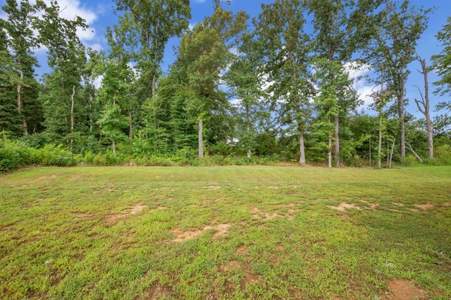 400 Hickory Pointe Dr, Dickson, TN 37055
