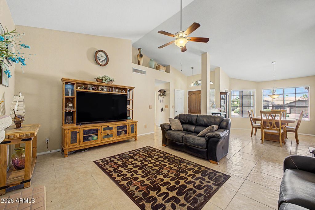 17039 E DE ANZA Drive, Fountain Hills, AZ 85268 — photo 4
