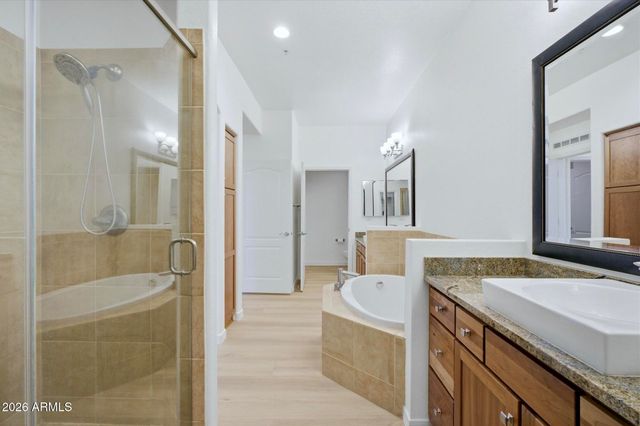 7601 E Indian Bend Road 3033, Scottsdale, AZ 85250