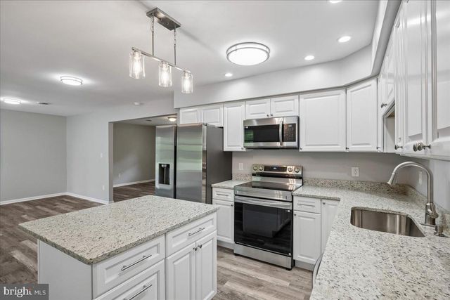 27202 N TOURMALINE DR, Hebron, MD 21830