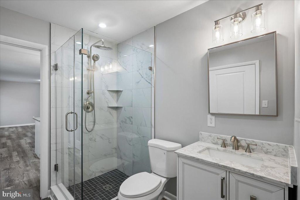 Image 7 of property listing at 27202 N TOURMALINE DR, Hebron, MD 21830