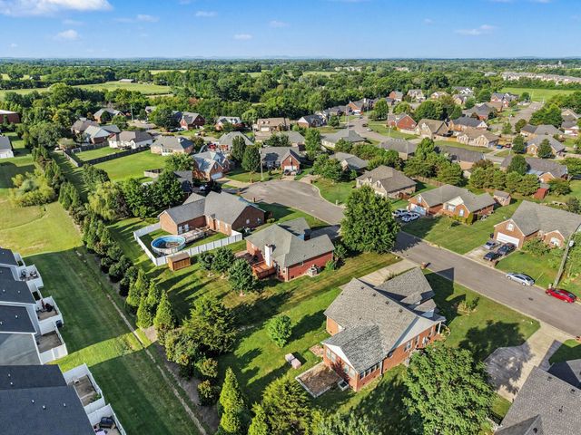 1723 Tradewinds Trl, Murfreesboro, TN 37128