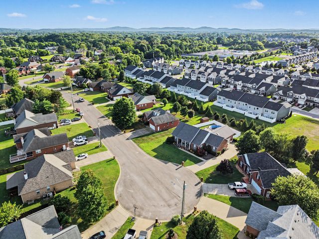 1723 Tradewinds Trl, Murfreesboro, TN 37128