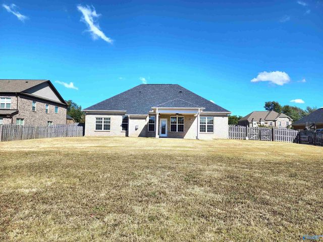 156 Sougahatchee Drive, New Market, AL 35761