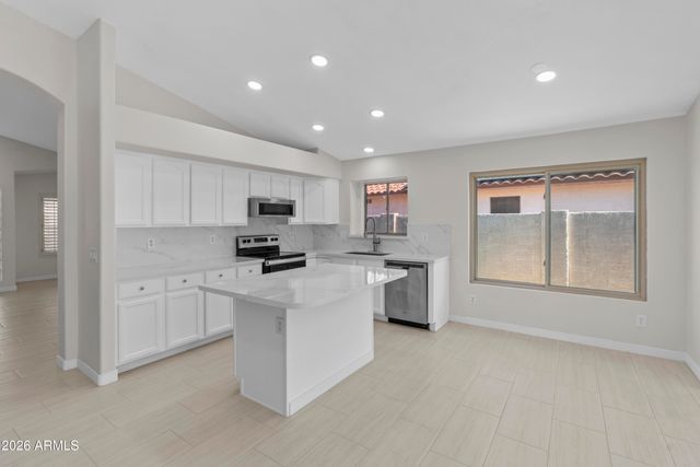 10001 W POTTER Drive, Peoria, AZ 85382
