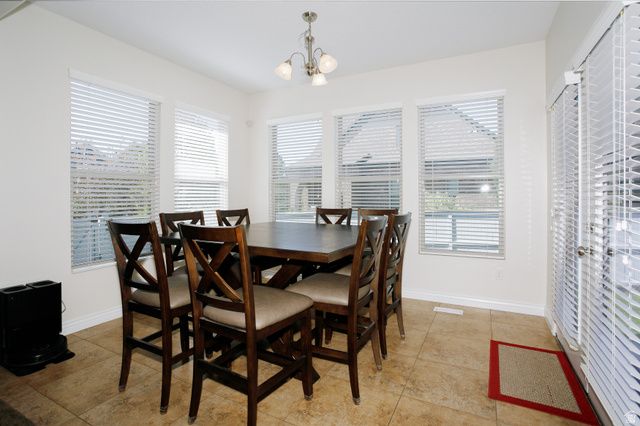 10398 S MARTINGS DR, South Jordan, UT 84009