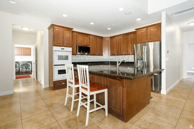 10398 S MARTINGS DR, South Jordan, UT 84009