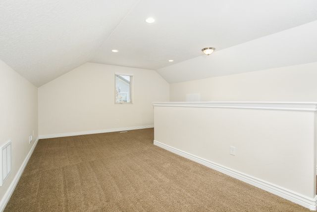 10398 S MARTINGS DR, South Jordan, UT 84009