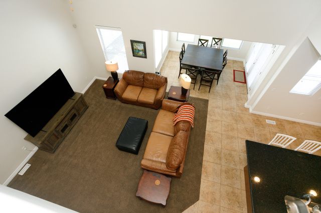 10398 S MARTINGS DR, South Jordan, UT 84009