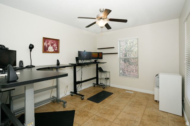 10398 S MARTINGS DR, South Jordan, UT 84009