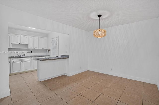 12840 SW 43rd Drive 176-B, Miami, FL 33175