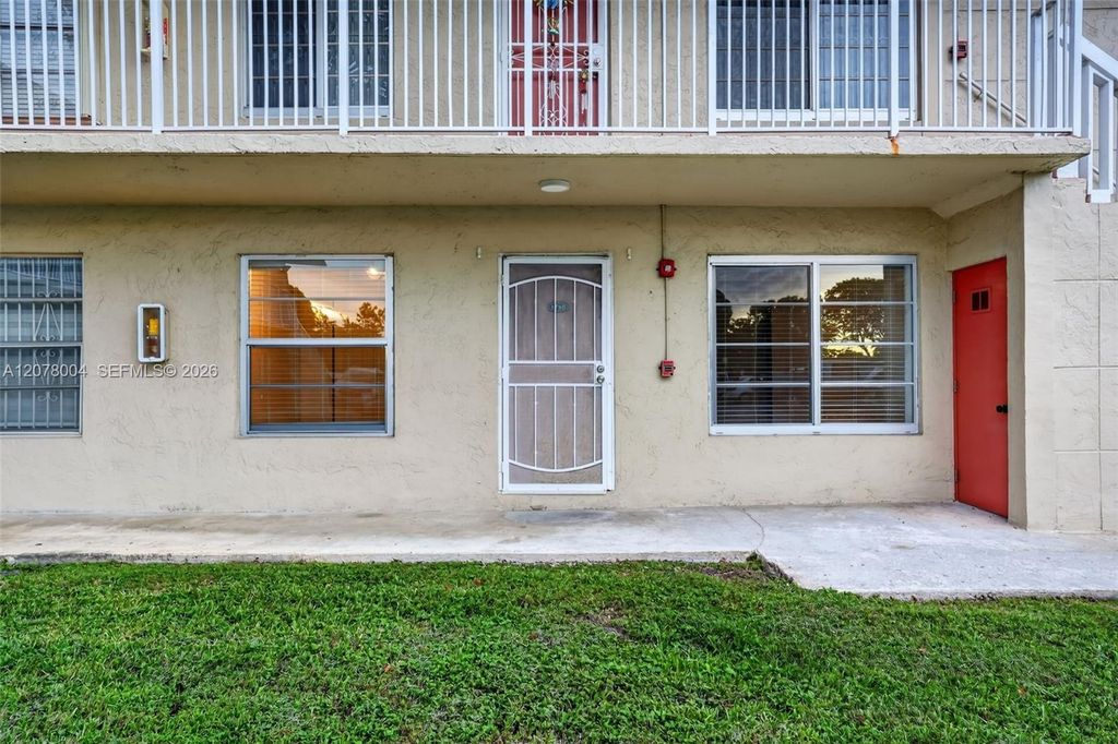 12840 SW 43rd Drive 176-B, Miami, FL 33175