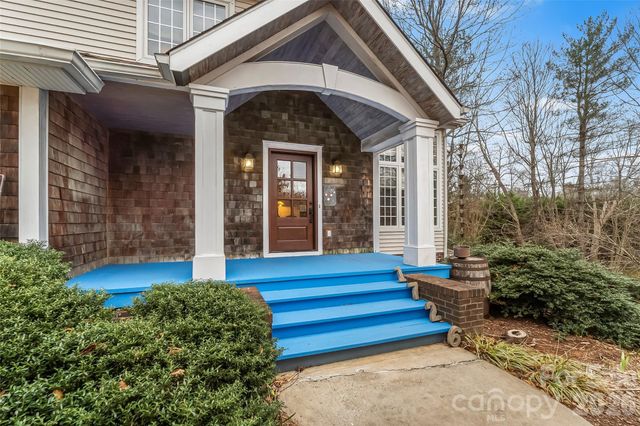 1726 Waterford Way, Morganton, NC 28655