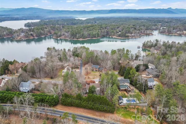 1726 Waterford Way, Morganton, NC 28655