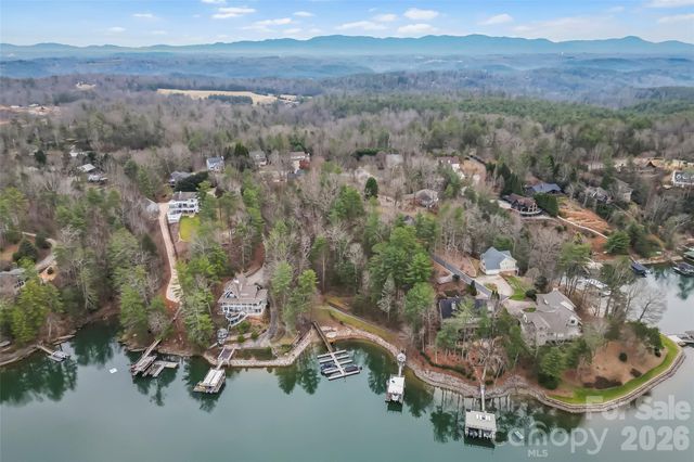 1726 Waterford Way, Morganton, NC 28655