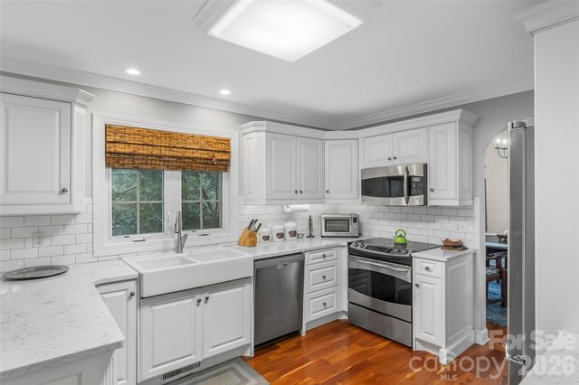 1726 Waterford Way, Morganton, NC 28655