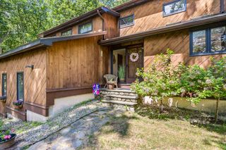 32 Hillside Road, Kingston, NH 03848