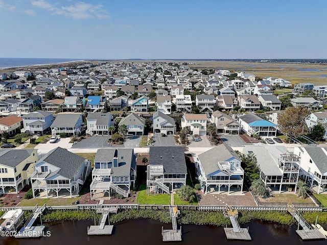 415 Sailfish Street, Sunset Beach, NC 28468