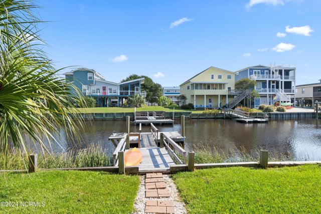 415 Sailfish Street, Sunset Beach, NC 28468