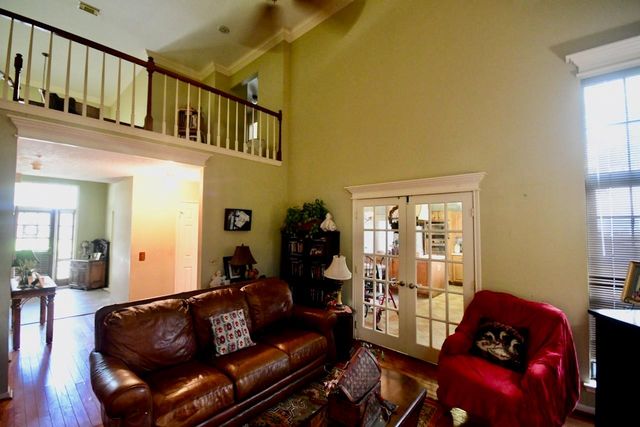 3019 Country Club Blvd, Sugar Land, TX 77478