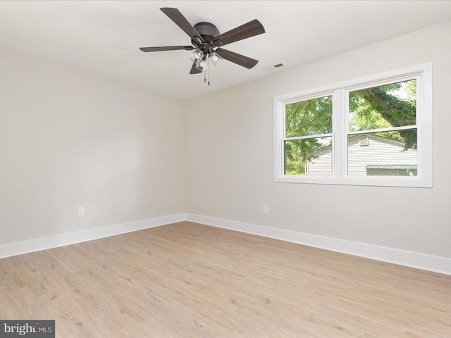 4401 HAMILTON DR, Woodbridge, VA 22193