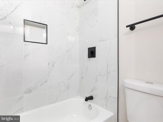 4401 HAMILTON DR, Woodbridge, VA 22193