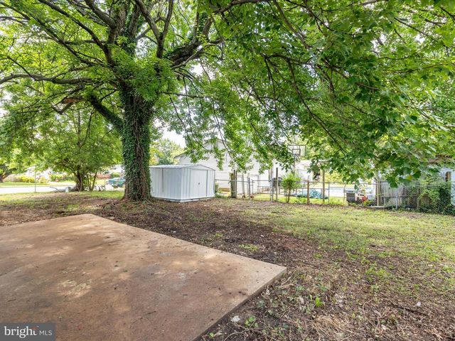 4401 HAMILTON DR, Woodbridge, VA 22193