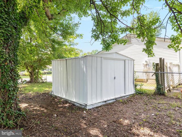 4401 HAMILTON DR, Woodbridge, VA 22193