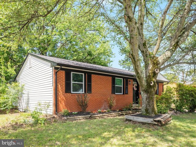 4401 HAMILTON DR, Woodbridge, VA 22193