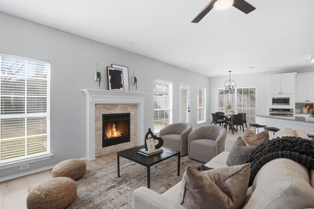 4304 Vine Ridge Court, Arlington, TX 76017