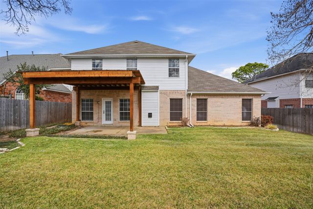 4304 Vine Ridge Court, Arlington, TX 76017