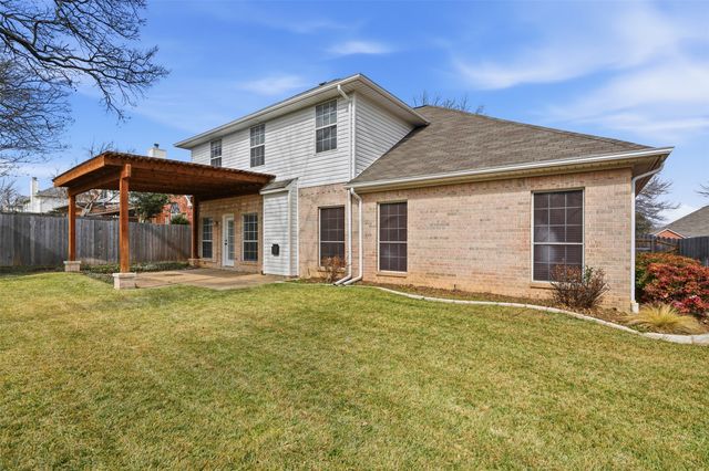 4304 Vine Ridge Court, Arlington, TX 76017
