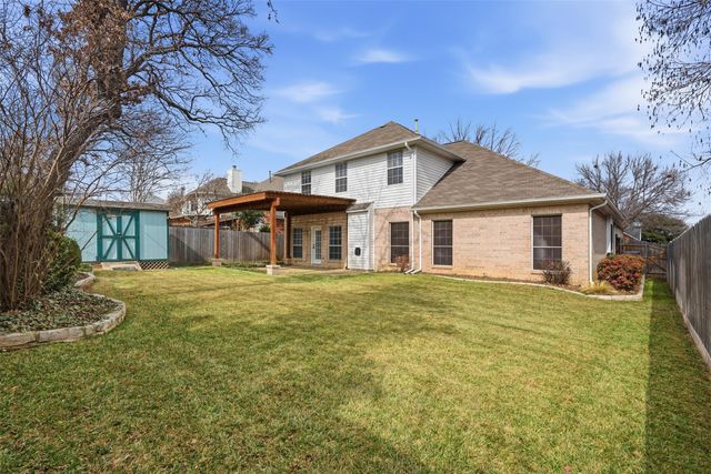 4304 Vine Ridge Court, Arlington, TX 76017