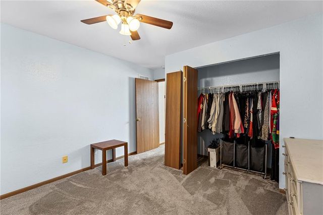 962 E Wildcat Run Street, Gardner, KS 66030