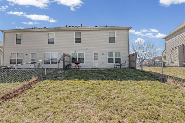 962 E Wildcat Run Street, Gardner, KS 66030