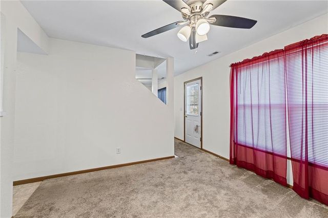 962 E Wildcat Run Street, Gardner, KS 66030