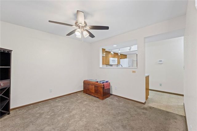 962 E Wildcat Run Street, Gardner, KS 66030