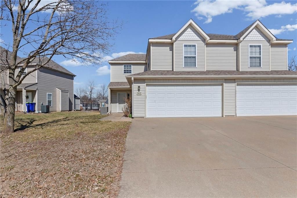 962 E Wildcat Run Street, Gardner, KS 66030