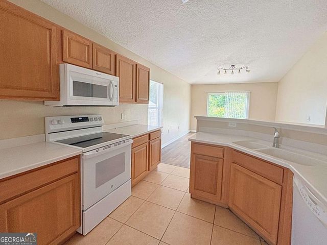 94 E Pine Bluff Boulevard, Kingsland, GA 31548