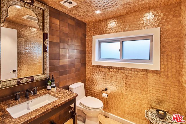 33 26th Avenue, Venice, CA 90291