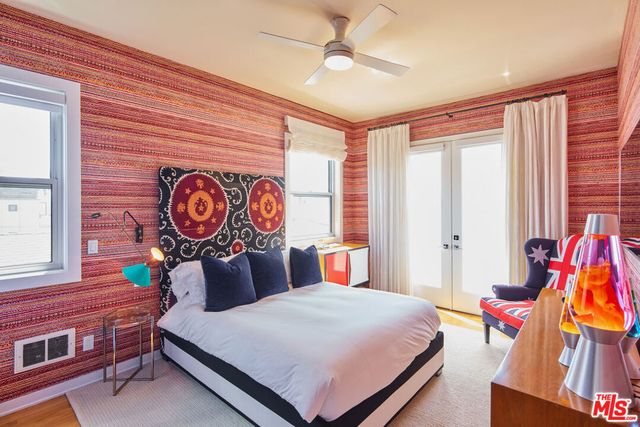 33 26th Avenue, Venice, CA 90291