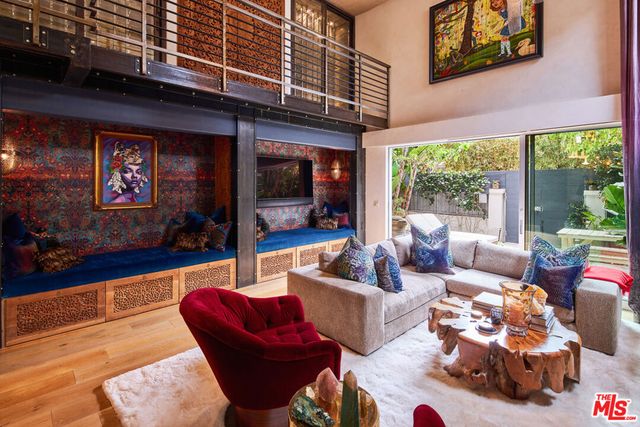 33 26th Avenue, Venice, CA 90291