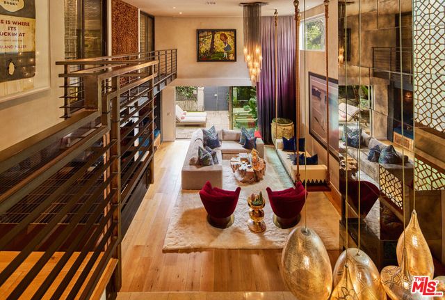 33 26th Avenue, Venice, CA 90291