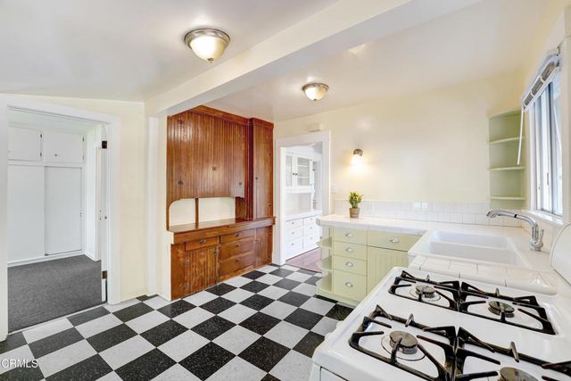 505 E Olive Avenue, Monrovia, CA 91016