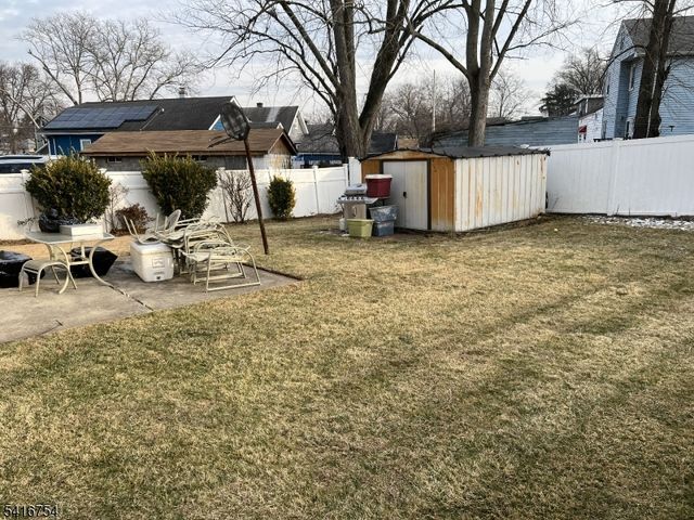 415 Wheatsheaf Rd, Roselle Boro, NJ 07203