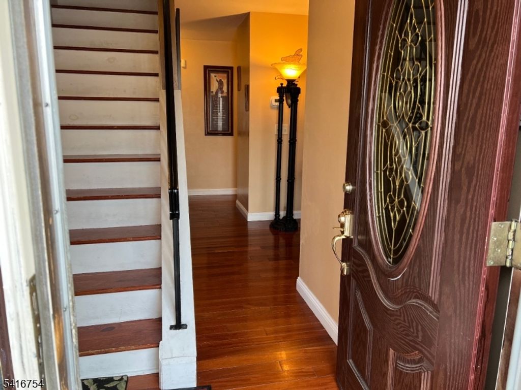 415 Wheatsheaf Rd, Roselle Boro, NJ 07203 — photo 2