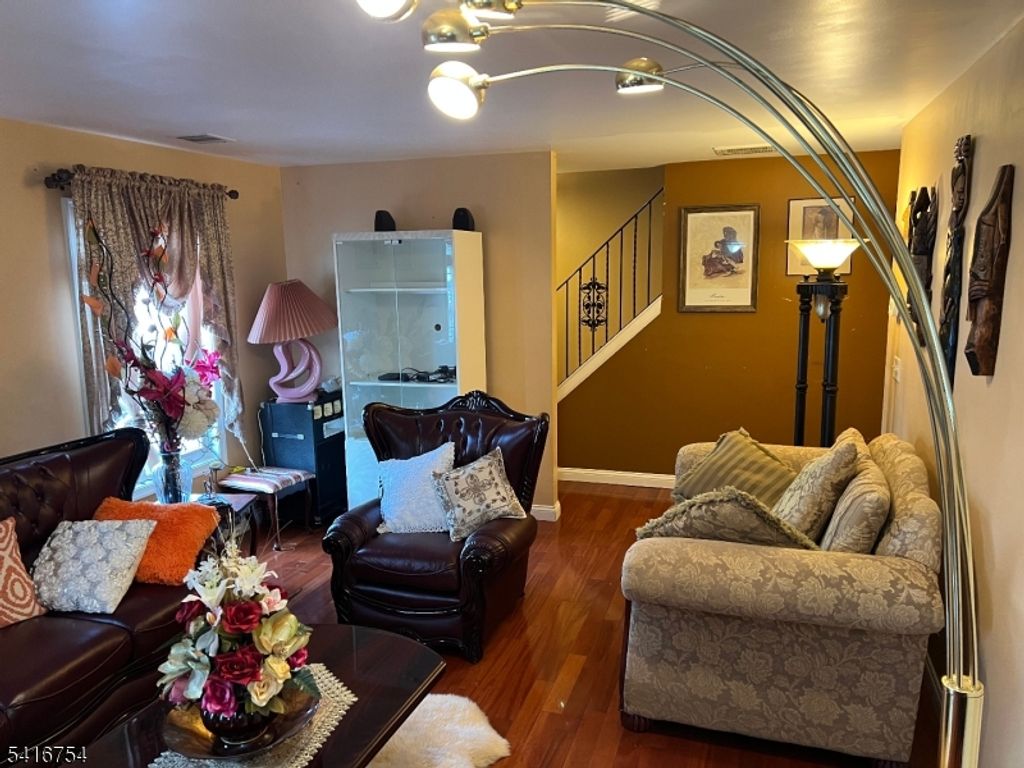 415 Wheatsheaf Rd, Roselle Boro, NJ 07203 — photo 5