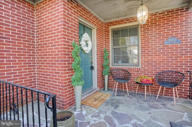 18807 CROFTON RD, Hagerstown, MD 21742